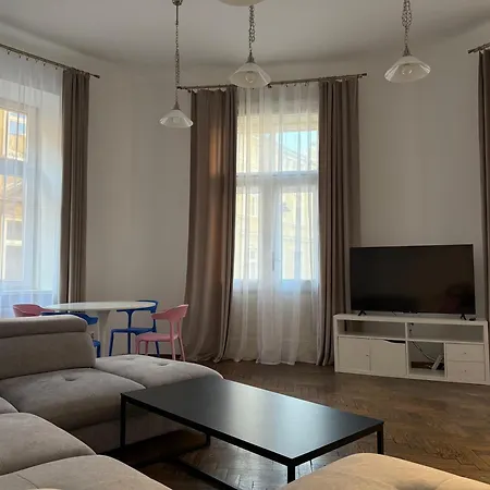 Apartament Corner *