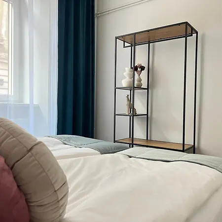 Corner كراكوفيا